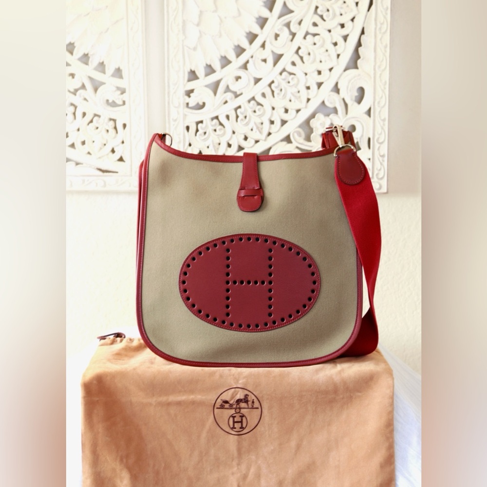 Hermes Evelyne GM 29 on Toile Canvas with leather trim 2 tone model handbag